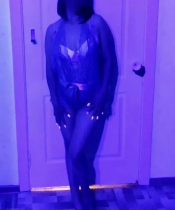 Анкета проститутки Елена - город Ульяновка, 24 года, №5683